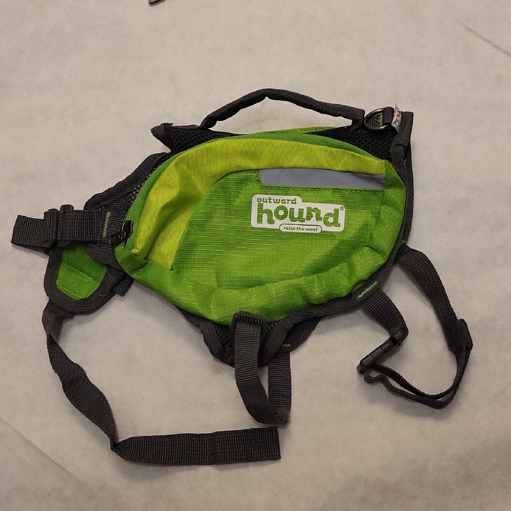 Outward Hound lime/grey DayPak/ Doggy Backpack